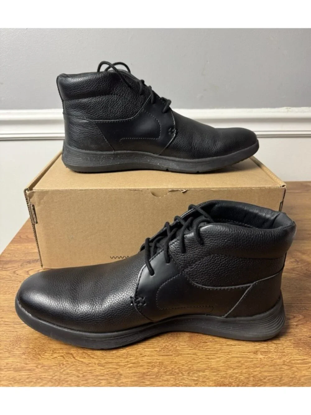 Shoes for Crews Holden, Men's Slip Resistant Food Service Work Sneaker Size 10.5